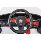 Biele elektrické športové auto na diaľkové ovládanie