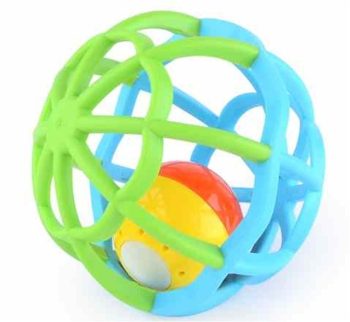 Gömb alakú kék és zöld fejlesztő játék
