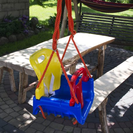 3az1-ben műanyag felfüggeszthető kerti hinta